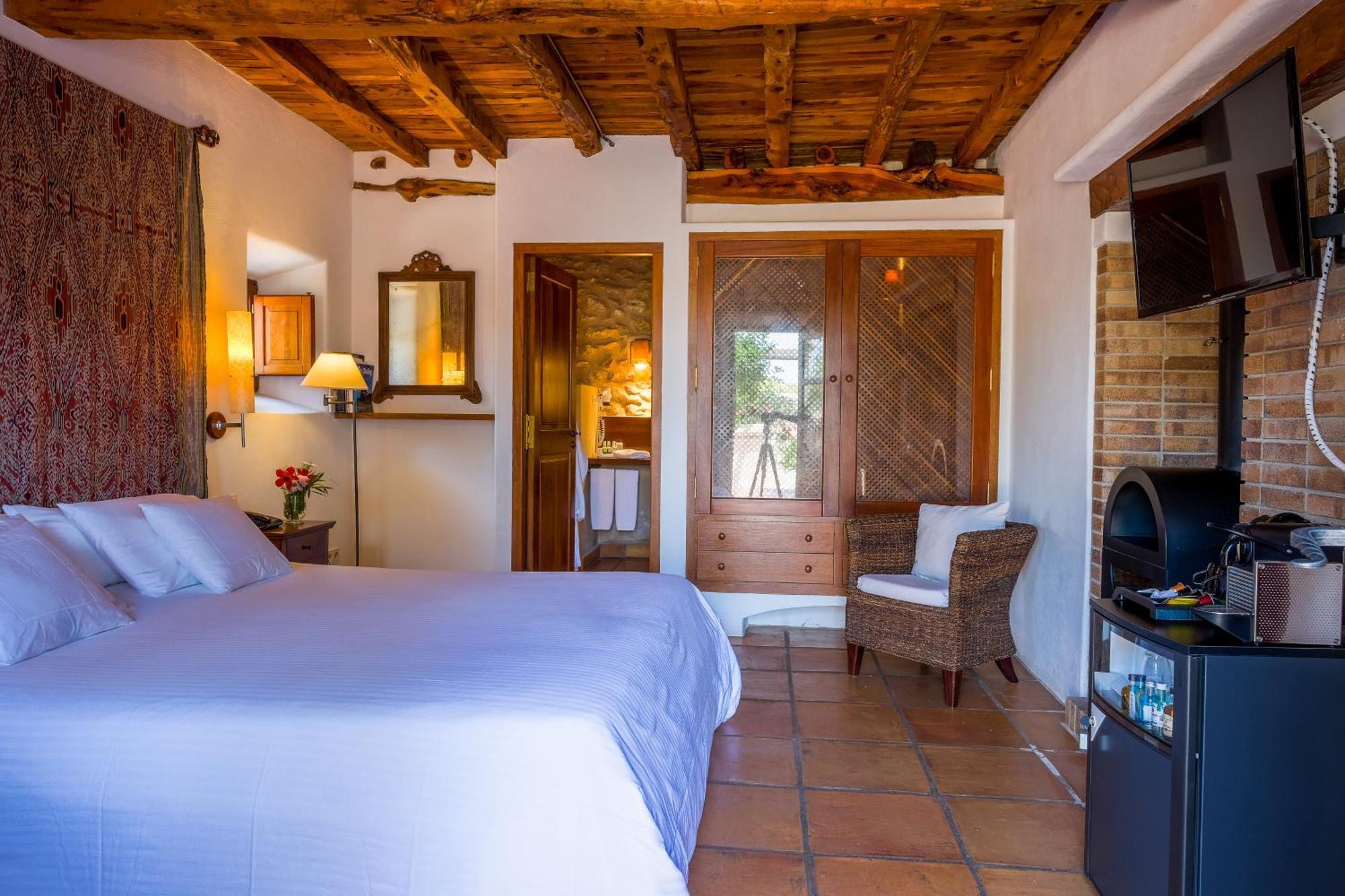 Can Lluc Boutique Hotel & Luxury Villas Сан-Рафаэль-де-Са-Креу Экстерьер фото